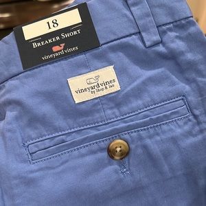 Vineyard Vines blue shorts size 18